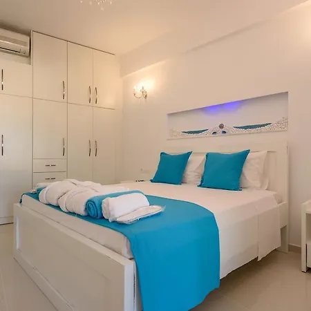 Aristodimos Luxury Hébergement de vacances *